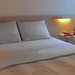 Serena فندق تورونشْ